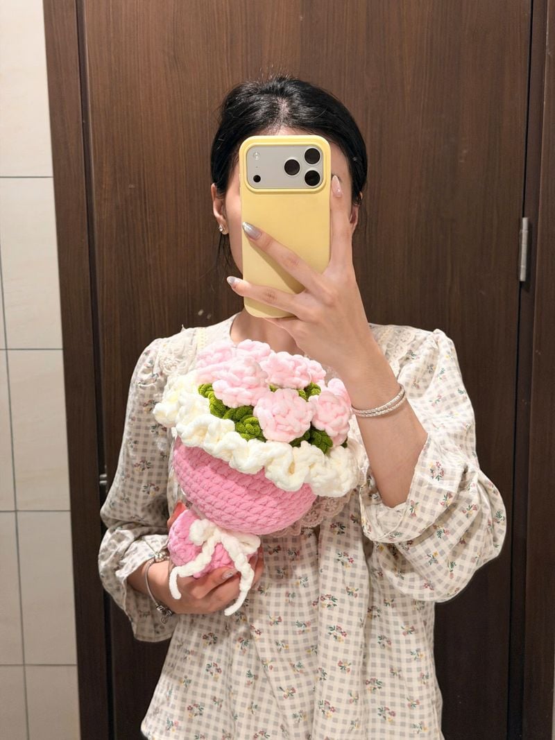 Bó hoa hồng 8 bông - 1